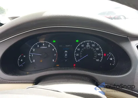 2012 Hyundai Genesis 3.8 z USA, uszkodzony, nr VIN KMHGC4DD9CU189721